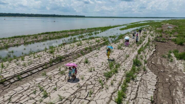 La sequía del río Amazonas, en  Santa Sofía, a las afueras de Leticia, Colombia, 20 de octubre de 2024.